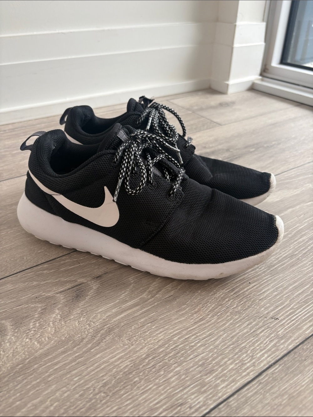 Nike Black Lightweight Sneaker